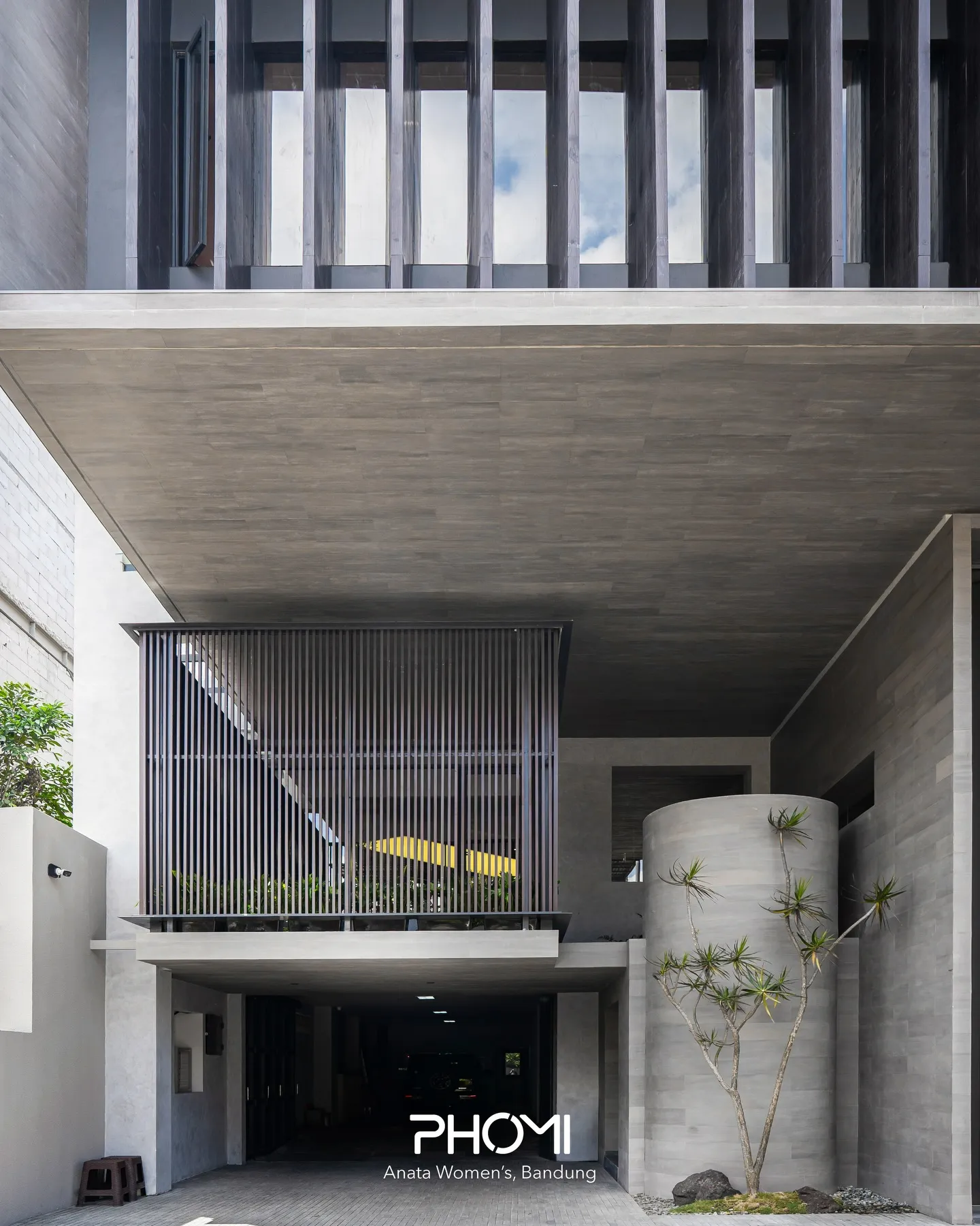 Anata Women’s, Bandung